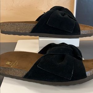 white mountain bow footbed sandals